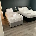 Semesterbostad Twelve - Boutique -galway Centre -6 Bed En-suite - Free Parking