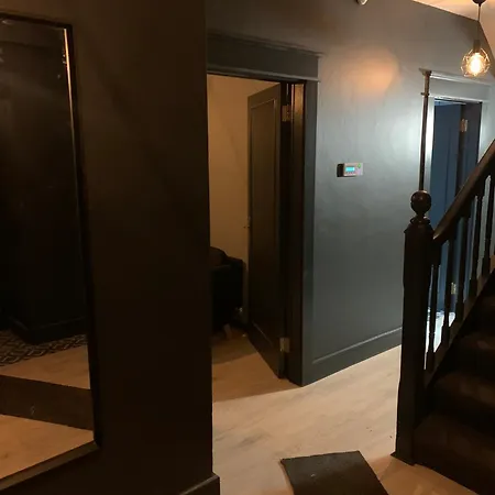 Twelve - Boutique -galway Centre -6 Bed En-suite - Free Parking Holiday home