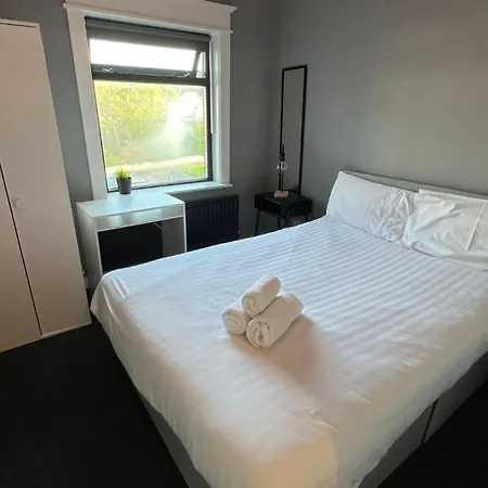 Holiday home Twelve - Boutique -galway Centre -6 Bed En-suite - Free Parking *