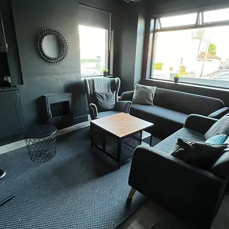 Holiday home Twelve - Boutique -galway Centre -6 Bed En-suite - Free Parking