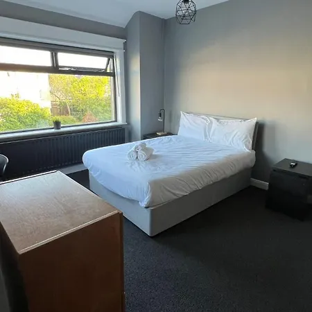Twelve - Boutique -galway Centre -6 Bed En-suite - Free Parking בית נופש *