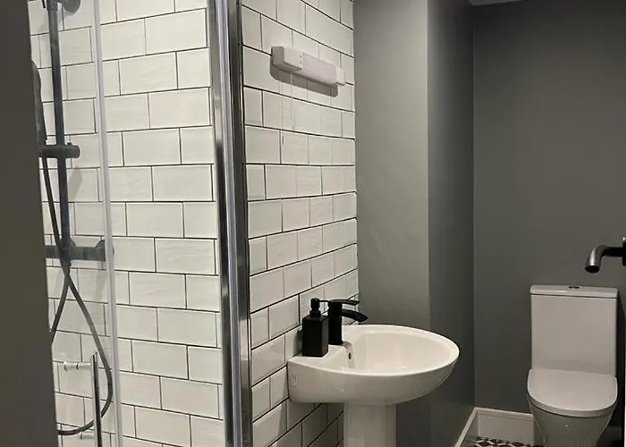 Twelve - Boutique -galway Centre -6 Bed En-suite - Free Parking *