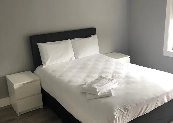 Twelve - Boutique -galway Centre -6 Bed En-suite - Free Parking Semesterbostad