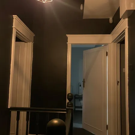 Twelve - Boutique -galway Centre -6 Bed En-suite - Free Parking Сasa de vacaciones