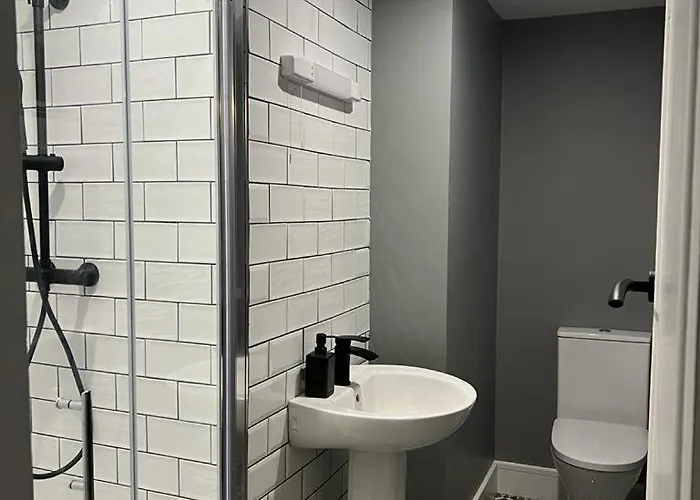 Twelve - Boutique -galway Centre -6 Bed En-suite - Free Parking 別荘