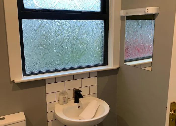 Twelve - Boutique -galway Centre -6 Bed En-suite - Free Parking *