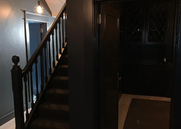 別荘 Twelve - Boutique -galway Centre -6 Bed En-suite - Free Parking ゴールウェイ