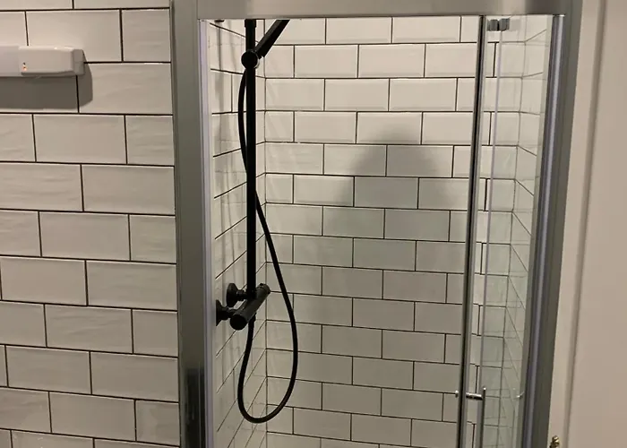 Feriehus Twelve - Boutique -galway Centre -6 Bed En-suite - Free Parking