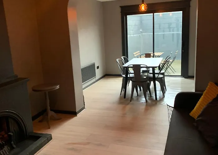 Twelve - Boutique -galway Centre -6 Bed En-suite - Free Parking ゴールウェイ