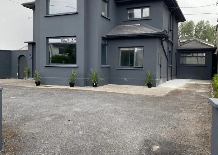 Twelve - Boutique -galway Centre -6 Bed En-suite - Free Parking ゴールウェイ