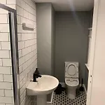 Twelve - Boutique -galway Centre -6 Bed En-suite - Free Parking *